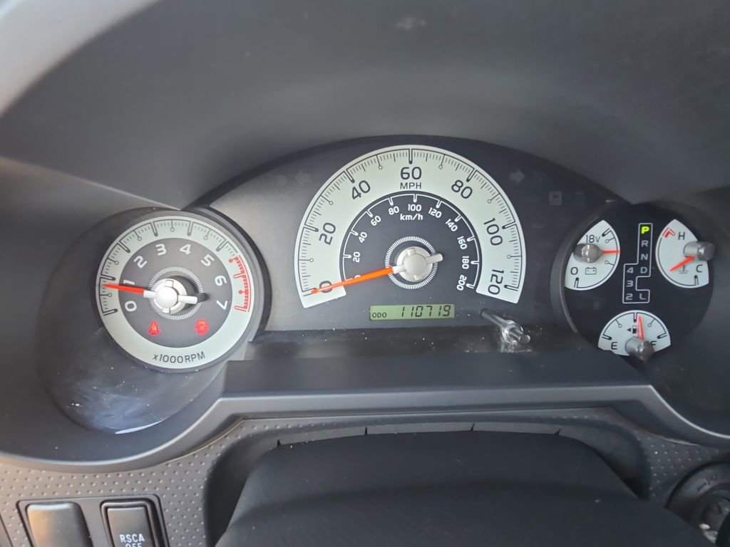 Used 2013 Toyota FJ Cruiser 4WD image 19