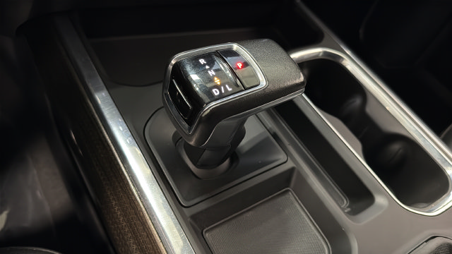 Used 2022 Chevrolet Silverado 1500 LT Trail Boss w/ LT Trail Boss Premium Package AWD/4WD image 19
