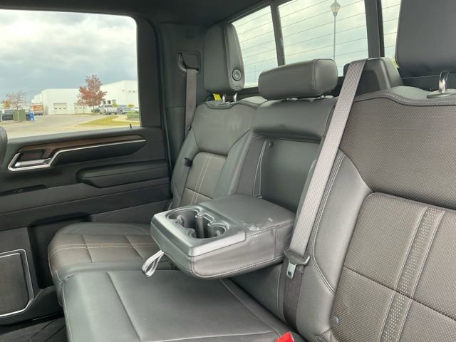 Used 2025 Chevrolet Silverado 2500 High Country image 38