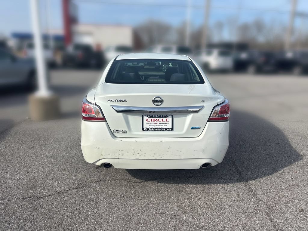 Used 2014 Nissan Altima 2.5 S FWD image 5