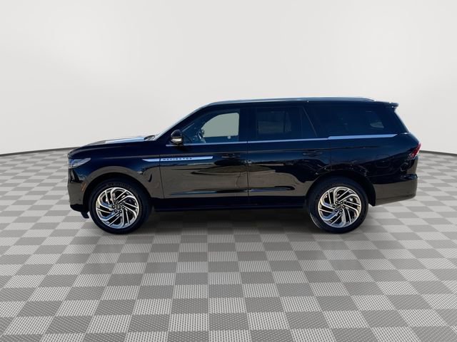 Used 2025 Lincoln Navigator Reserve image 5