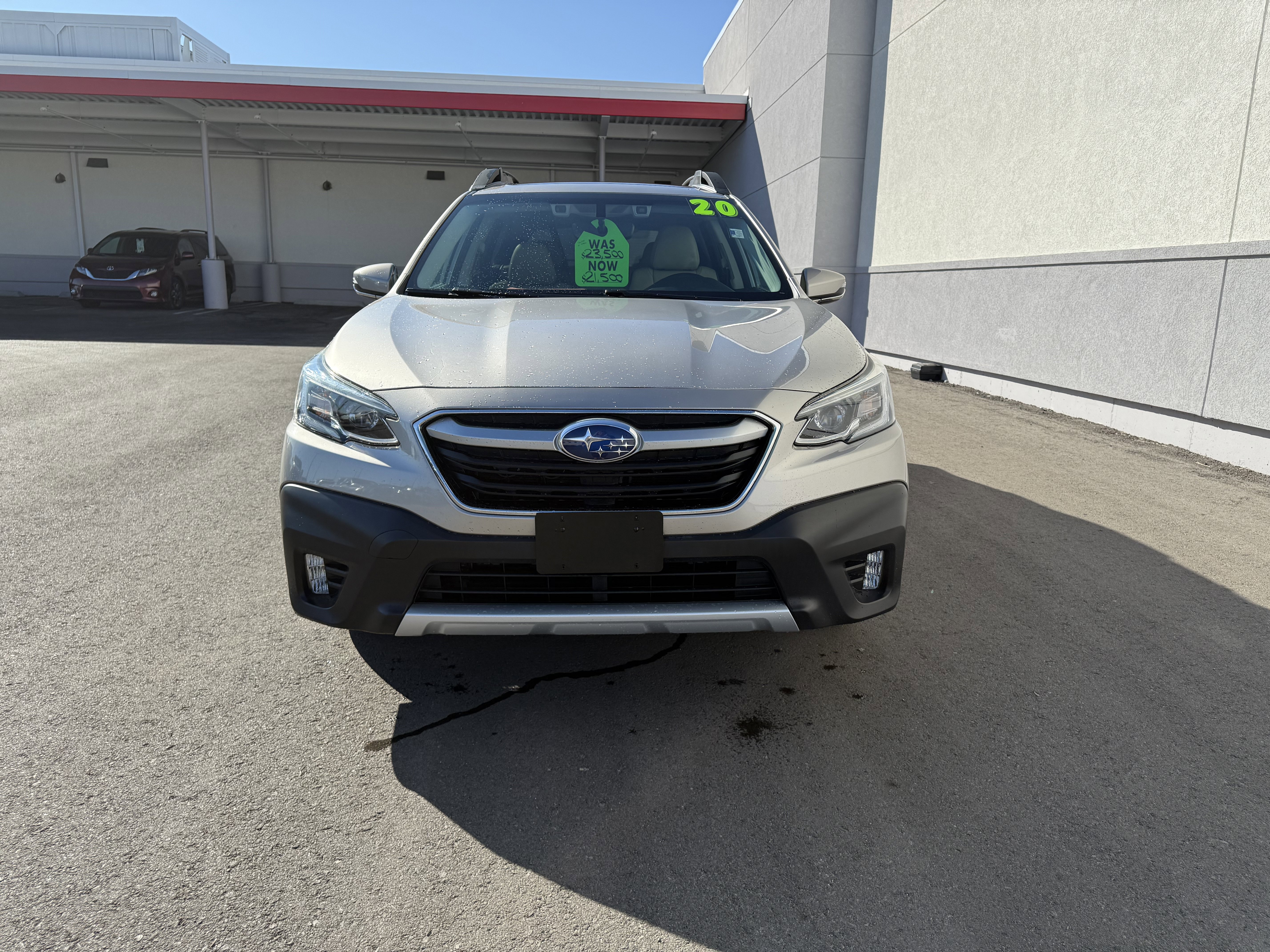 Used 2020 Subaru Outback Limited image 3