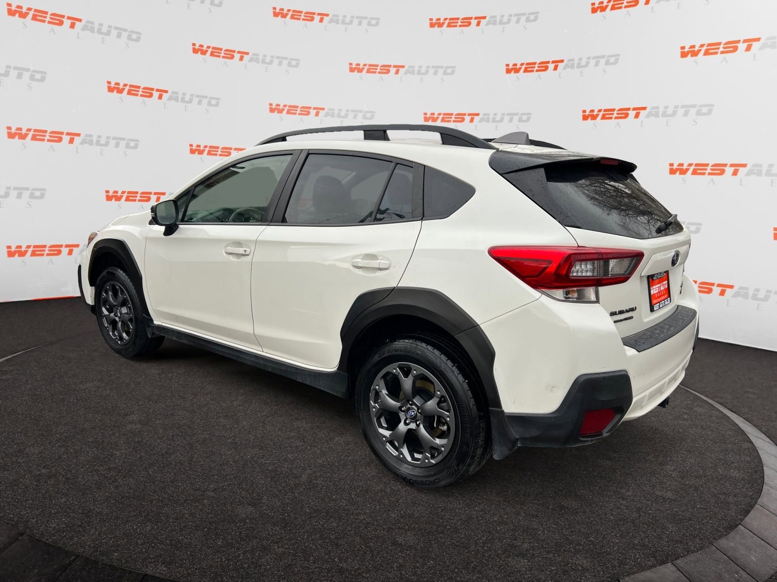 Used 2021 Subaru Crosstrek 2.5i Sport w/ Moonroof Package AWD/4WD image 3