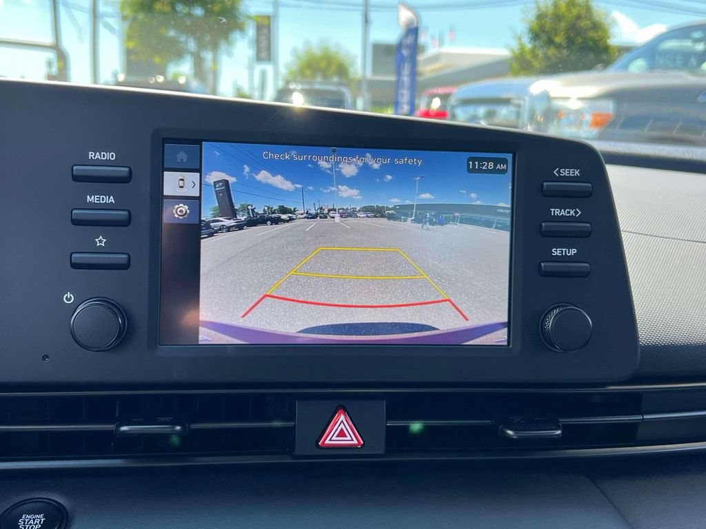 Used 2025 Hyundai Elantra Sport FWD image 27