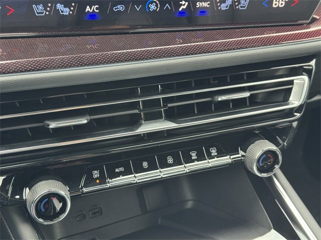 New 2026 Chevrolet Traverse RS w/ LPO, Floor Liner Package image 15