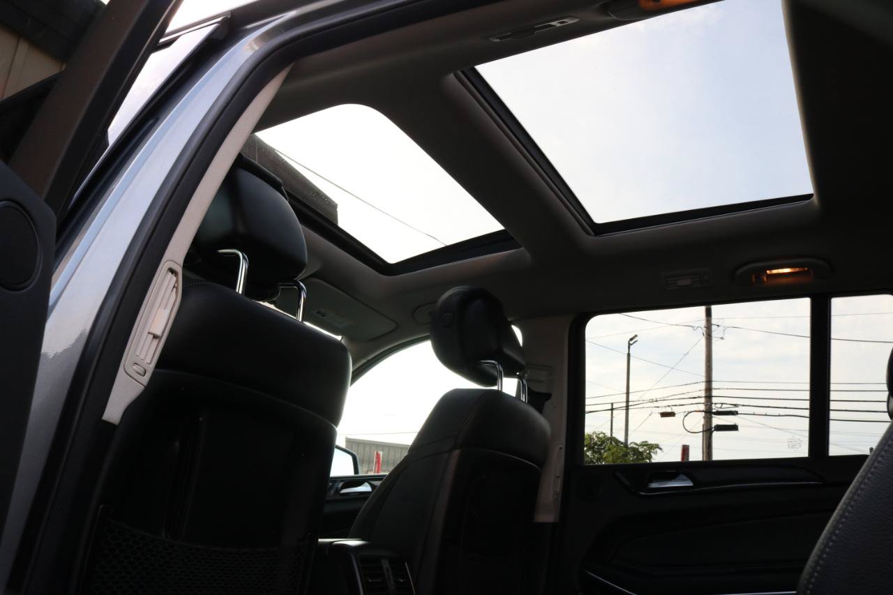 Used 2018 Mercedes-Benz GLS 550 4MATIC image 44