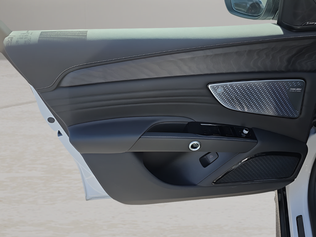 New 2025 Maserati Grecale Modena AWD/4WD image 17