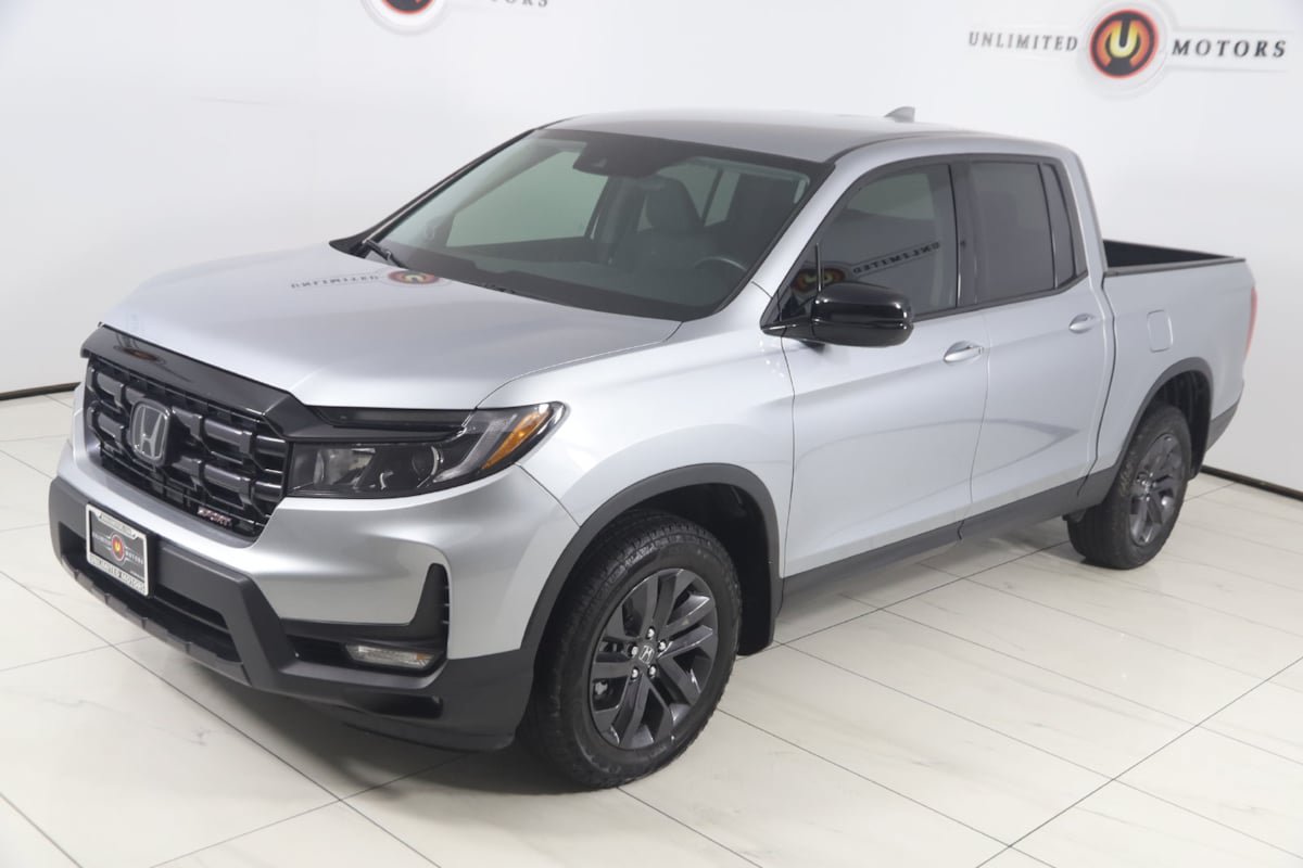 Used 2025 Honda Ridgeline Sport image 18