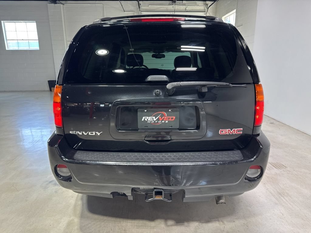 Used 2008 GMC Envoy Denali w/ Sun And 6-Disc Cd Package RWD image 6