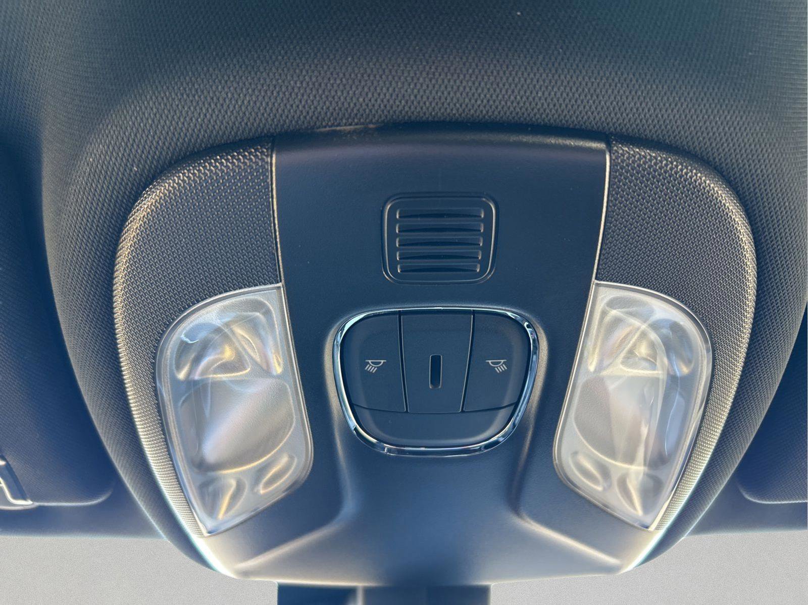 New 2026 Jeep Compass Latitude image 21