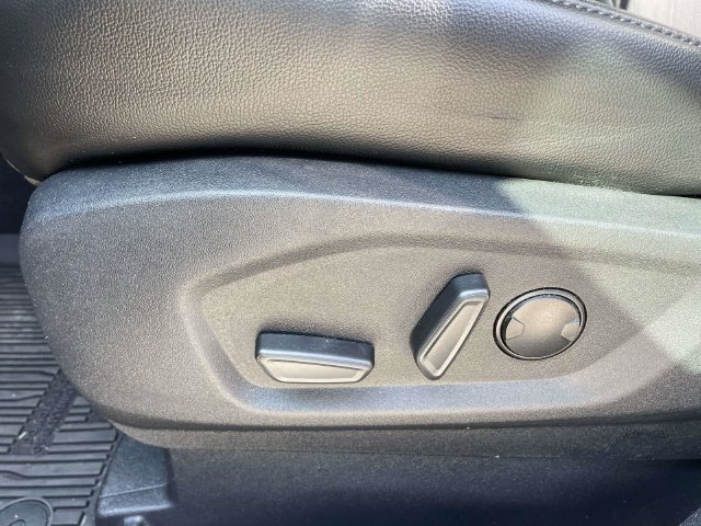 Certified 2024 Ford Edge Titanium AWD/4WD image 22