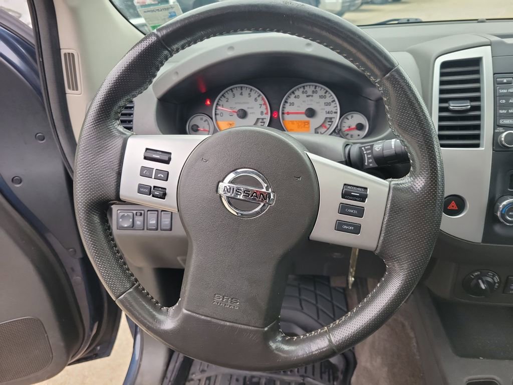 Used 2015 Nissan Frontier PRO-4X w/ Pro-4x Luxury Package AWD/4WD image 27
