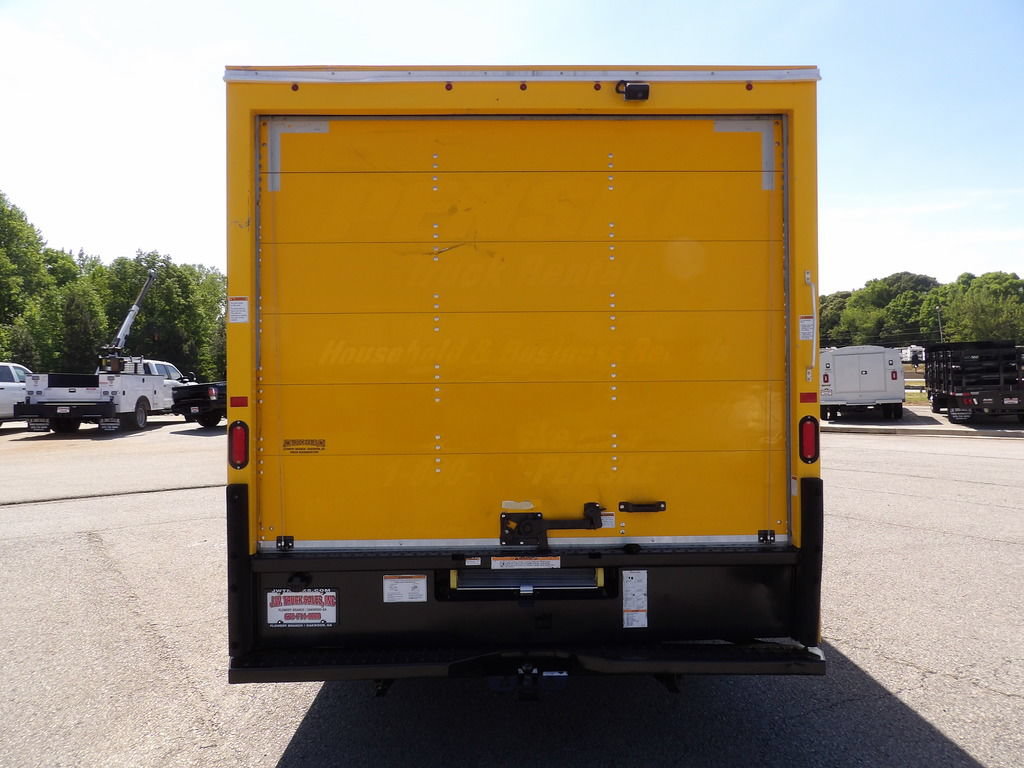 Used 2021 Ford E-350 and Econoline 350 Super Duty RWD image 6