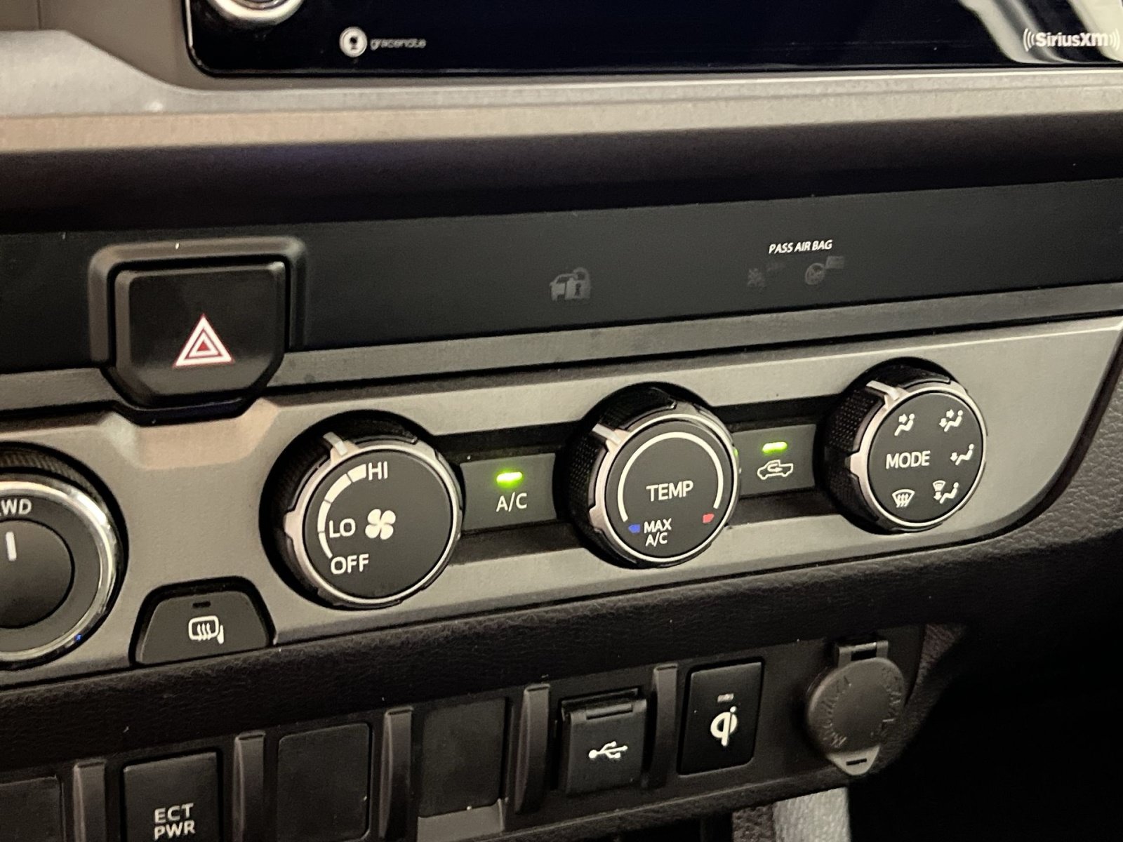 Used 2020 Toyota Tacoma TRD Off-Road AWD/4WD image 22