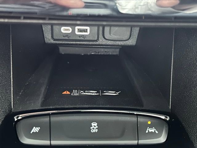 Used 2022 Chevrolet Bolt EUV Premier w/ Super Cruise Package image 31