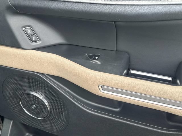 Used 2024 Ford Expedition Max Limited RWD image 18