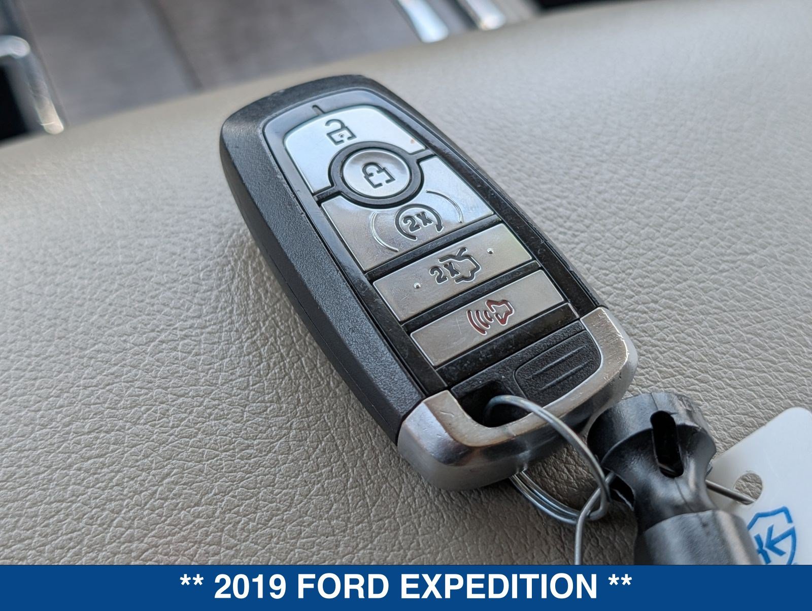 Used 2019 Ford Expedition Limited RWD image 36