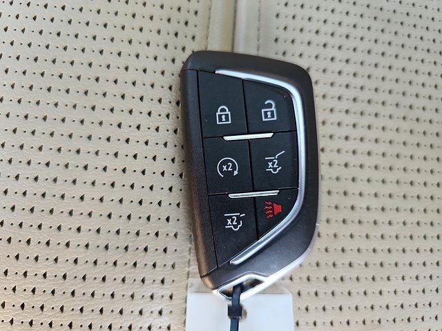 Used 2021 Cadillac Escalade Premium Luxury w/ Driver Assist Tech Package image 39