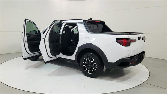 Used 2022 Hyundai Santa Cruz SEL Premium image 30