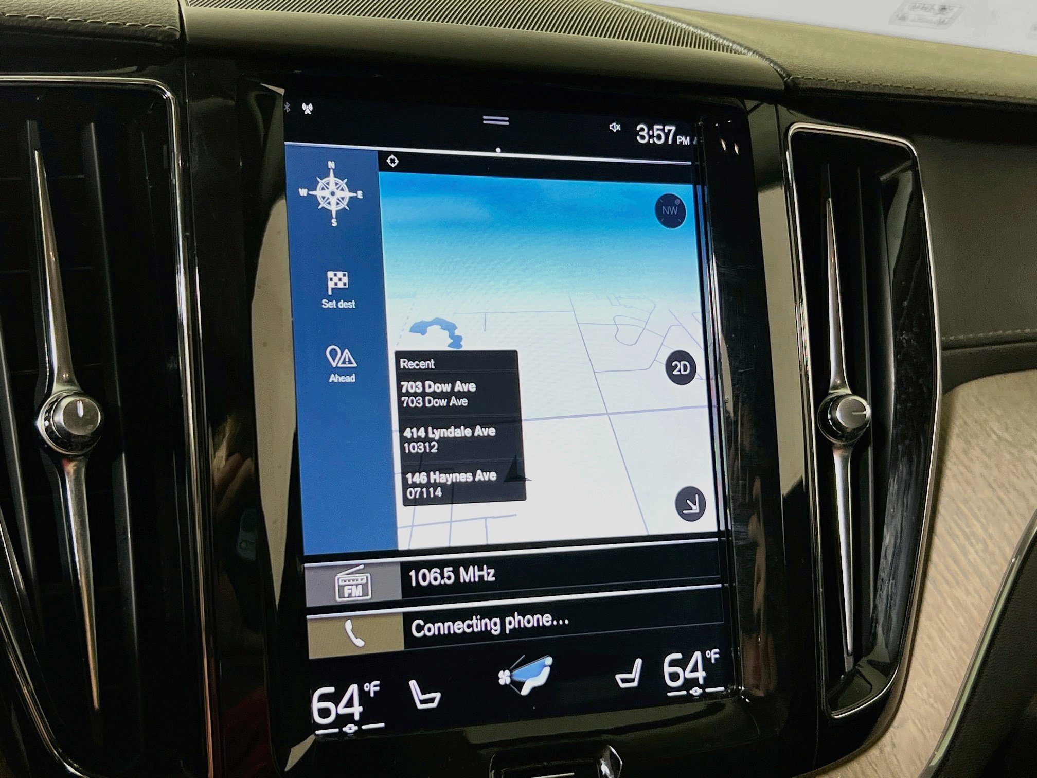 Used 2018 Volvo XC60 T5 Inscription w/ Convenience Package AWD/4WD image 13