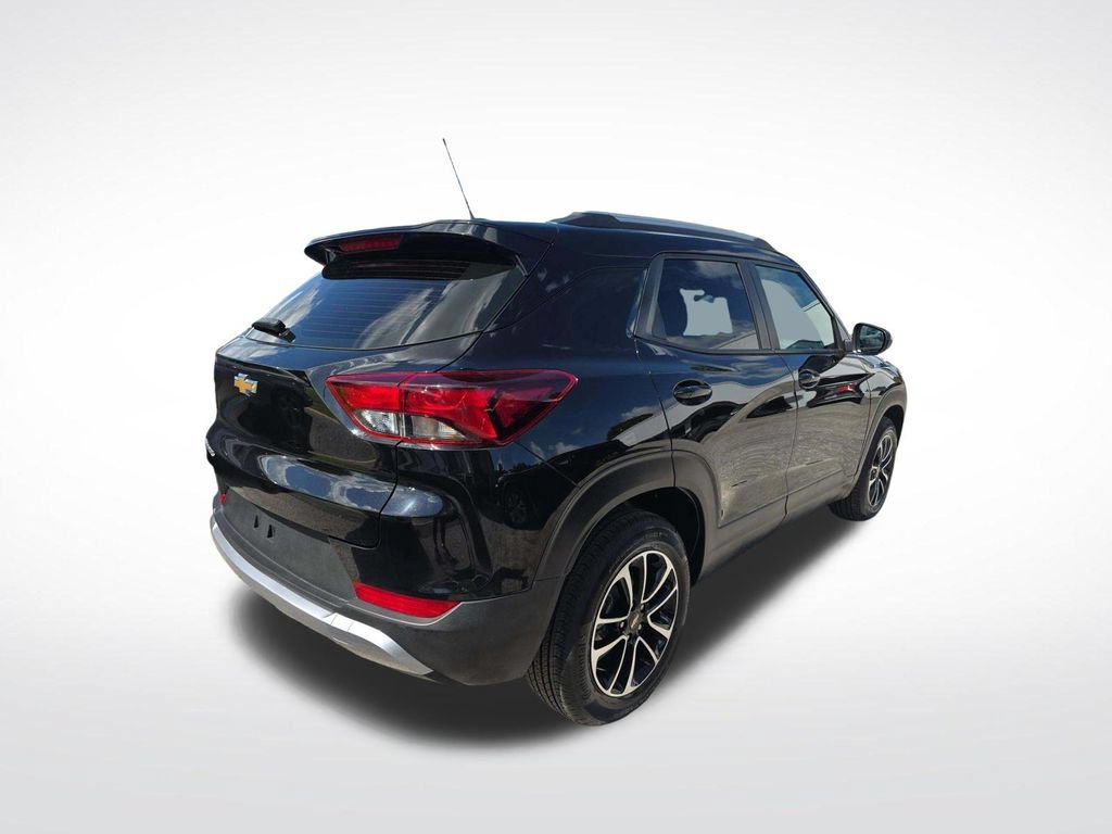Used 2026 Chevrolet TrailBlazer LT FWD image 5