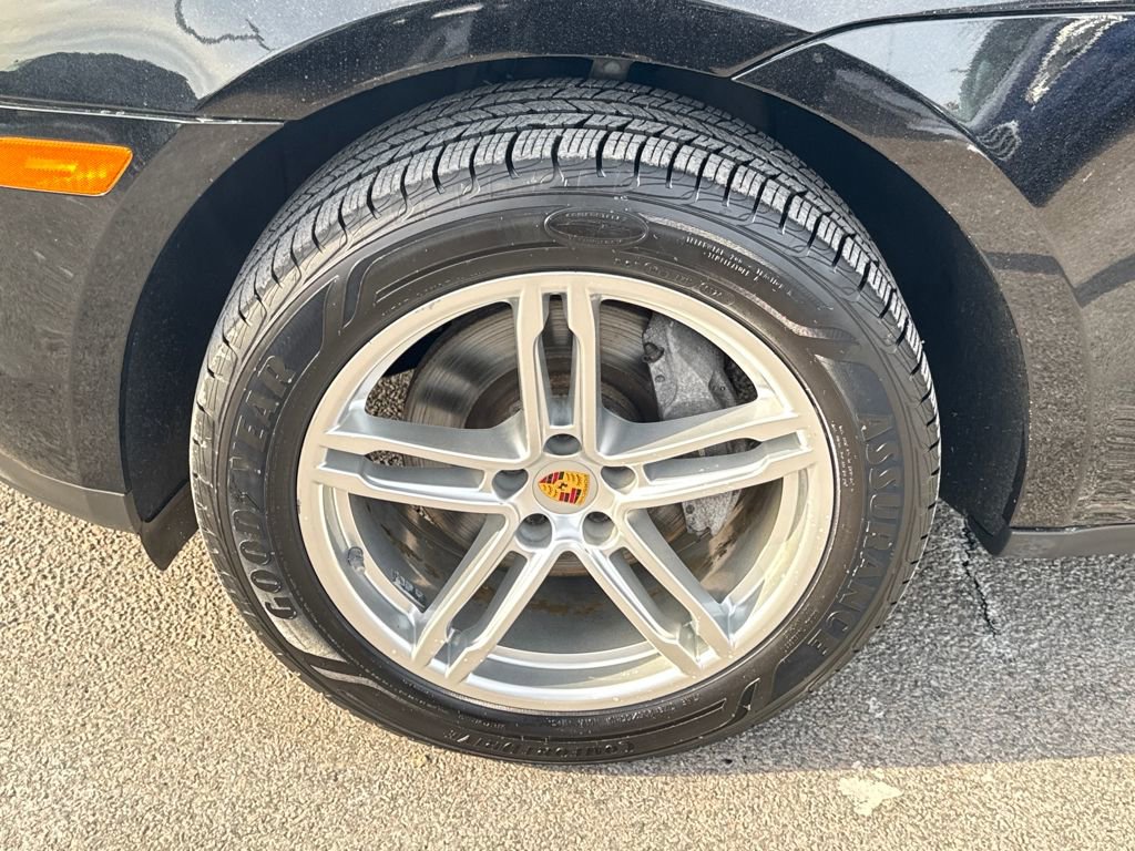 Used 2019 Porsche Macan Base image 42