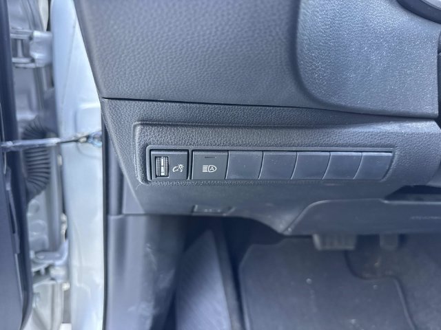 Used 2021 Toyota Corolla SE FWD image 20
