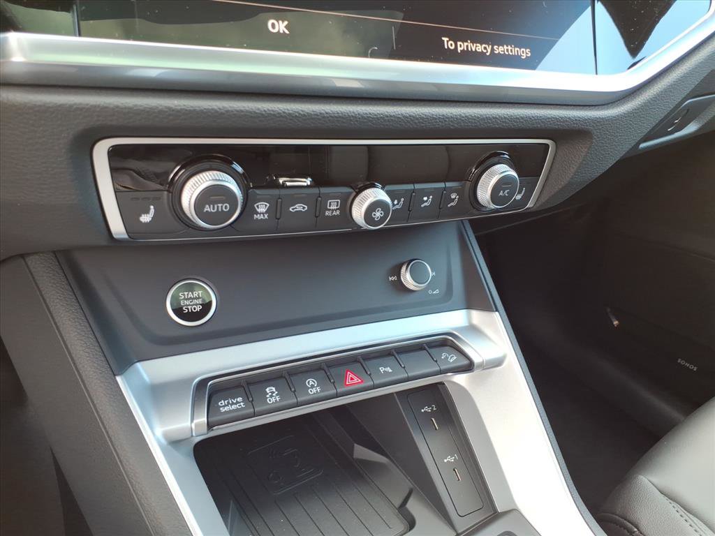 New 2025 Audi Q3 2.0T Premium image 18