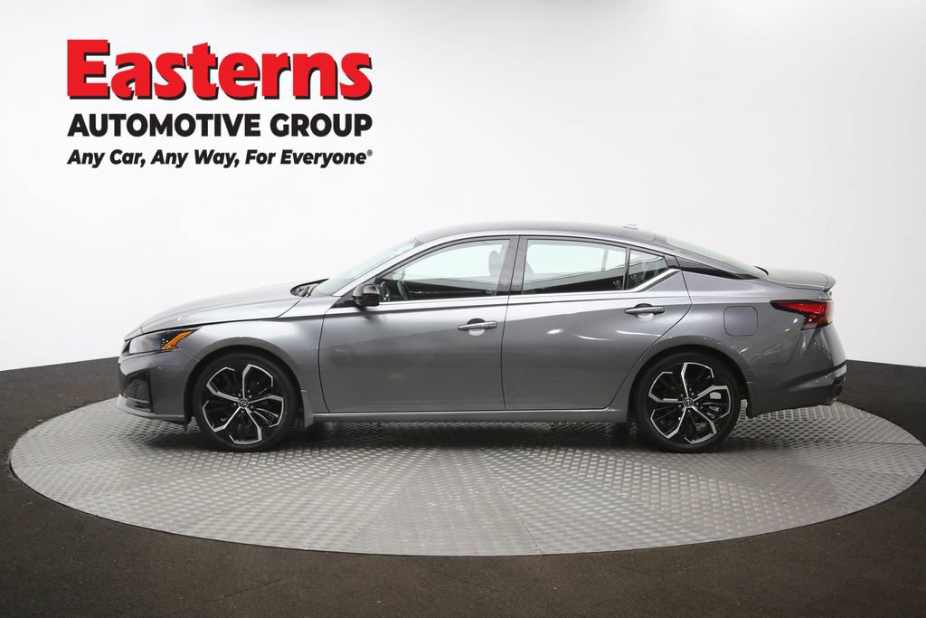 Used 2023 Nissan Altima 2.5 SR image 59