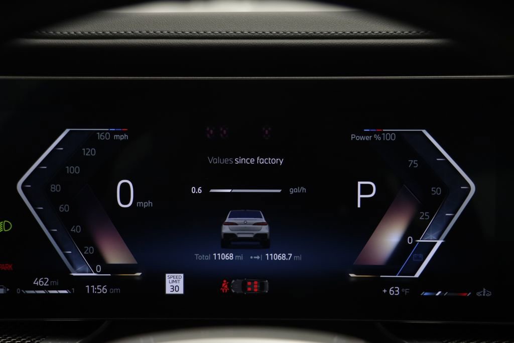 Certified 2025 BMW 760i xDrive w/ Executive Package AWD/4WD image 7