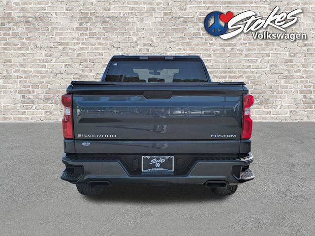 Used 2019 Chevrolet Silverado 1500 Custom w/ Custom Convenience Package AWD/4WD image 5