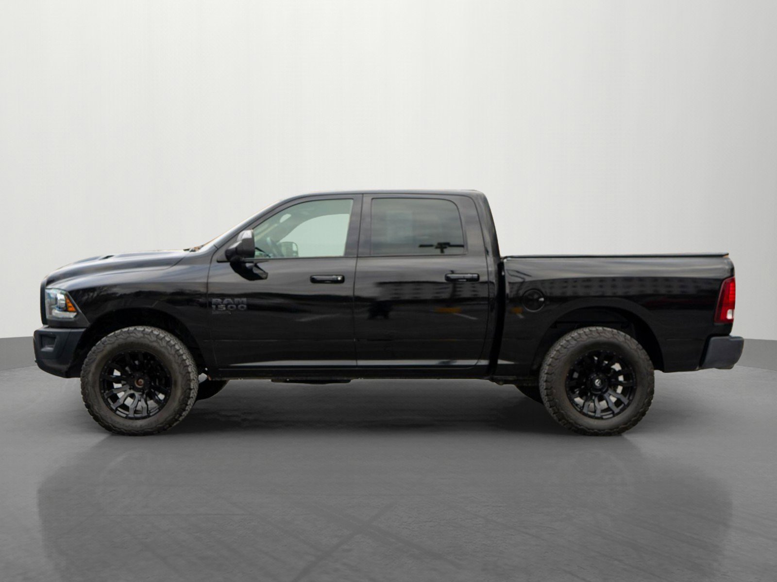 Used 2022 RAM 1500 Classic Warlock image 4