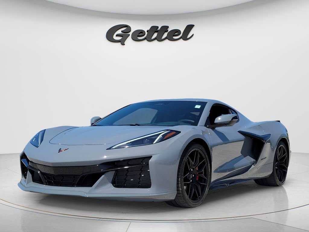 Used 2025 Chevrolet Corvette Z06 image 1