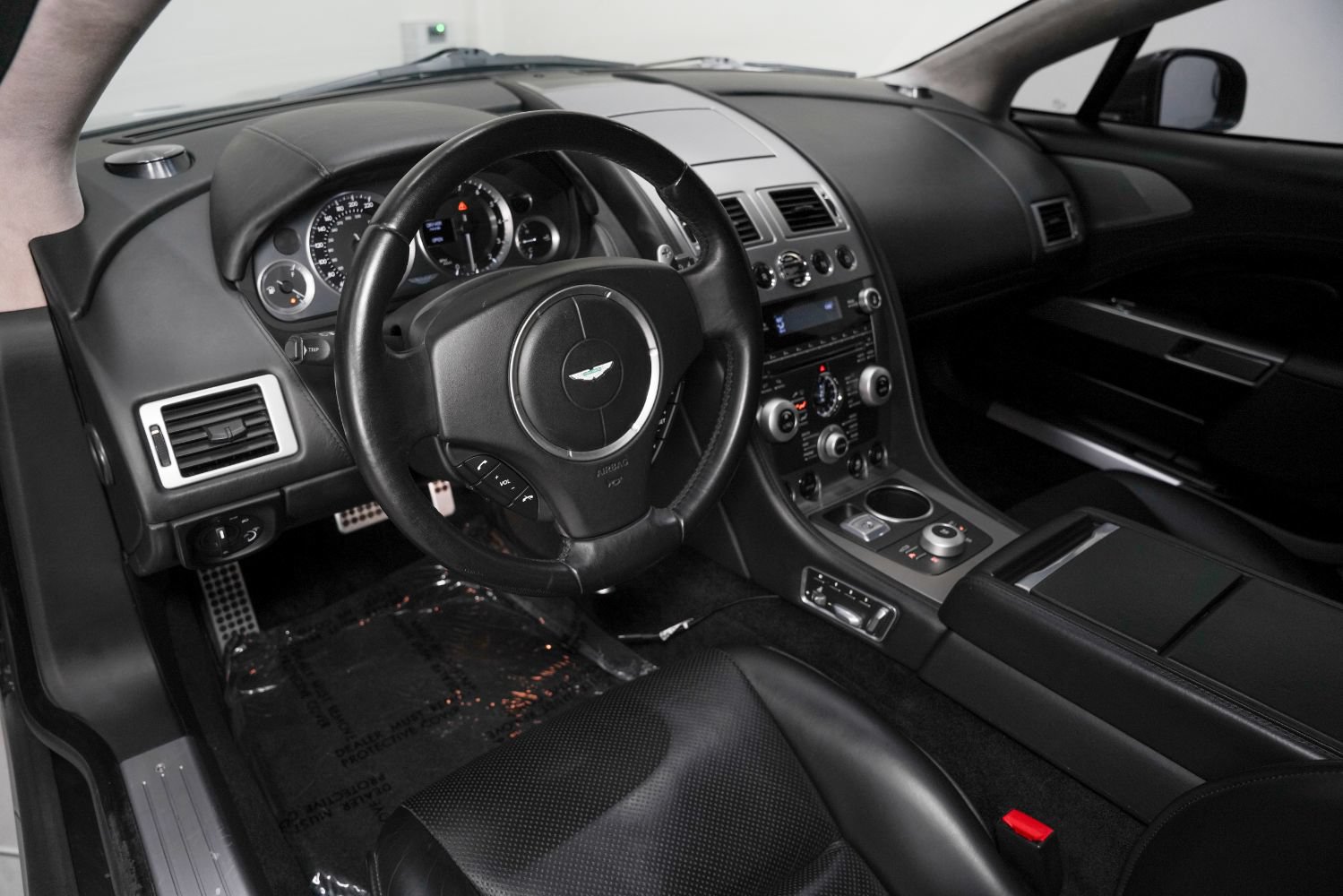 Used 2011 Aston Martin Rapide Luxe RWD image 11