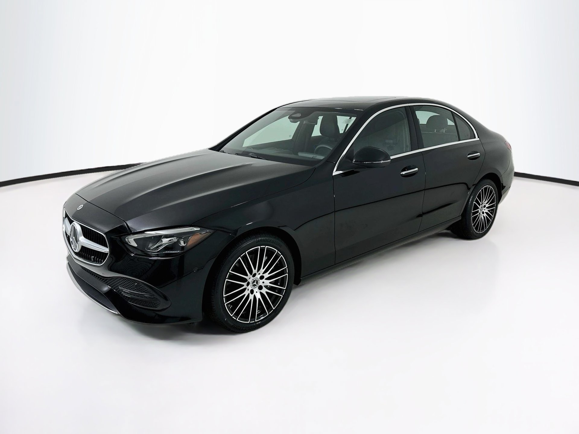 Used 2025 Mercedes-Benz C 300 Sedan image 3