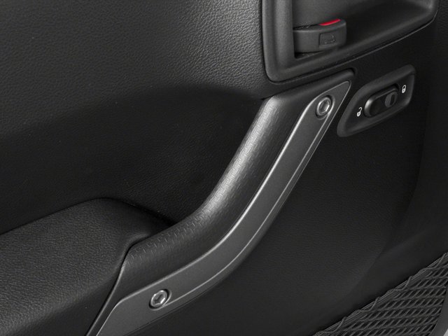 Used 2016 Jeep Wrangler Unlimited Sahara image 21