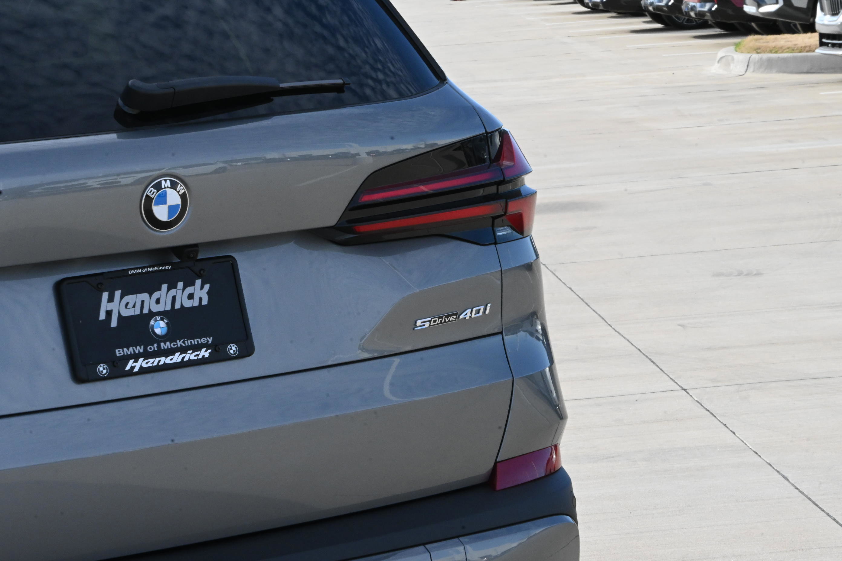 New 2026 BMW X5 sDrive40i image 7