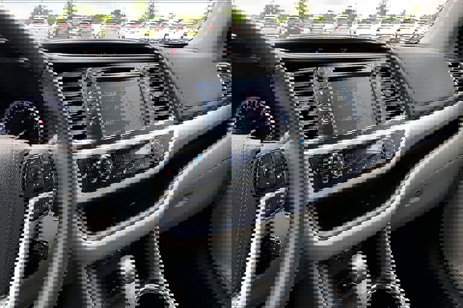 Used 2019 Toyota Highlander XLE image 7