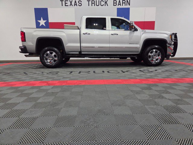 Used 2018 GMC Sierra 2500 SLT w/ Suspension Package, Off-Road AWD/4WD image 14