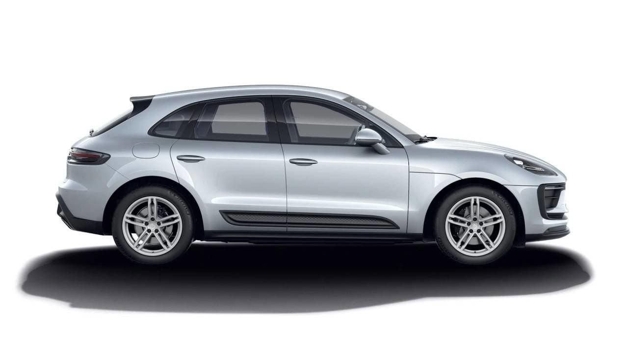 Certified 2026 Porsche Macan AWD/4WD image 5
