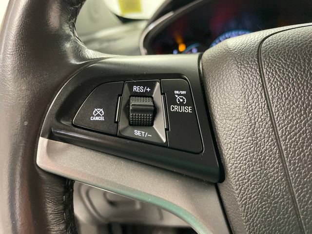 Used 2019 Chevrolet Trax LT w/ LT Convenience Package FWD image 19