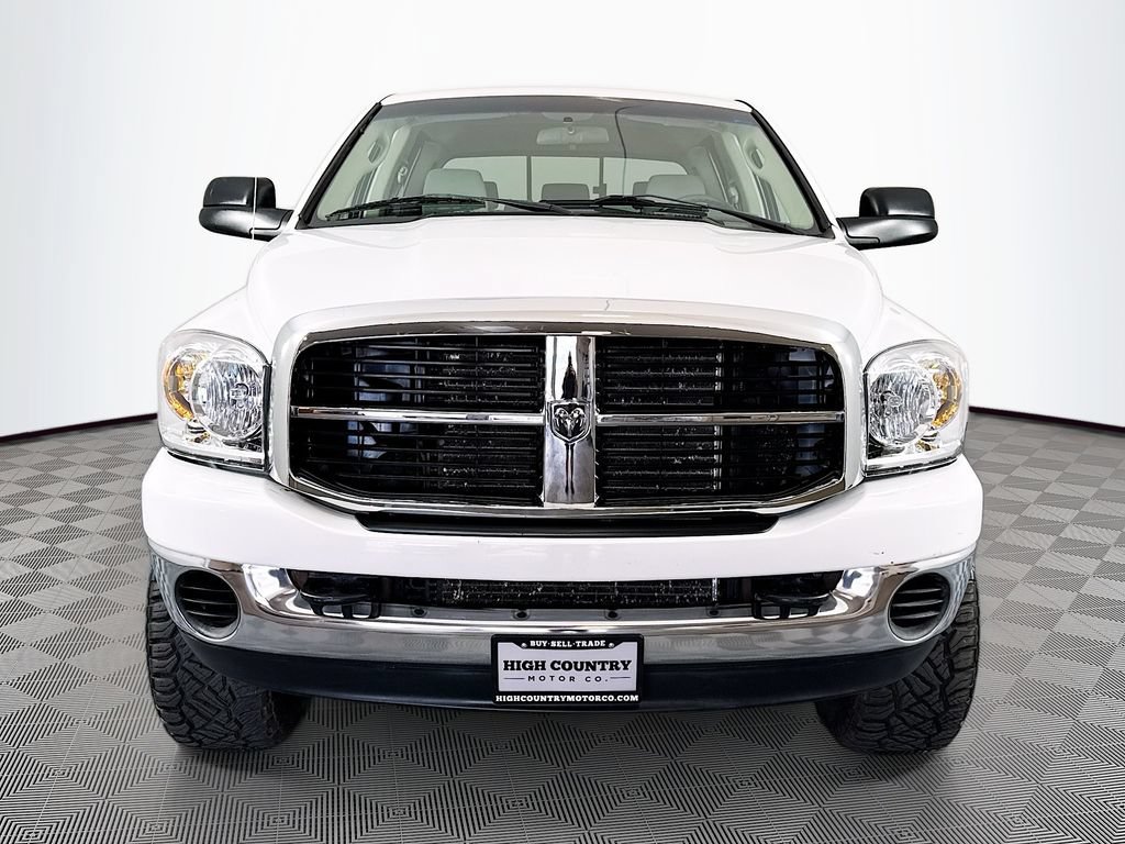 Used 2008 Dodge Ram 2500 Truck SXT w/ Protection Group AWD/4WD image 2