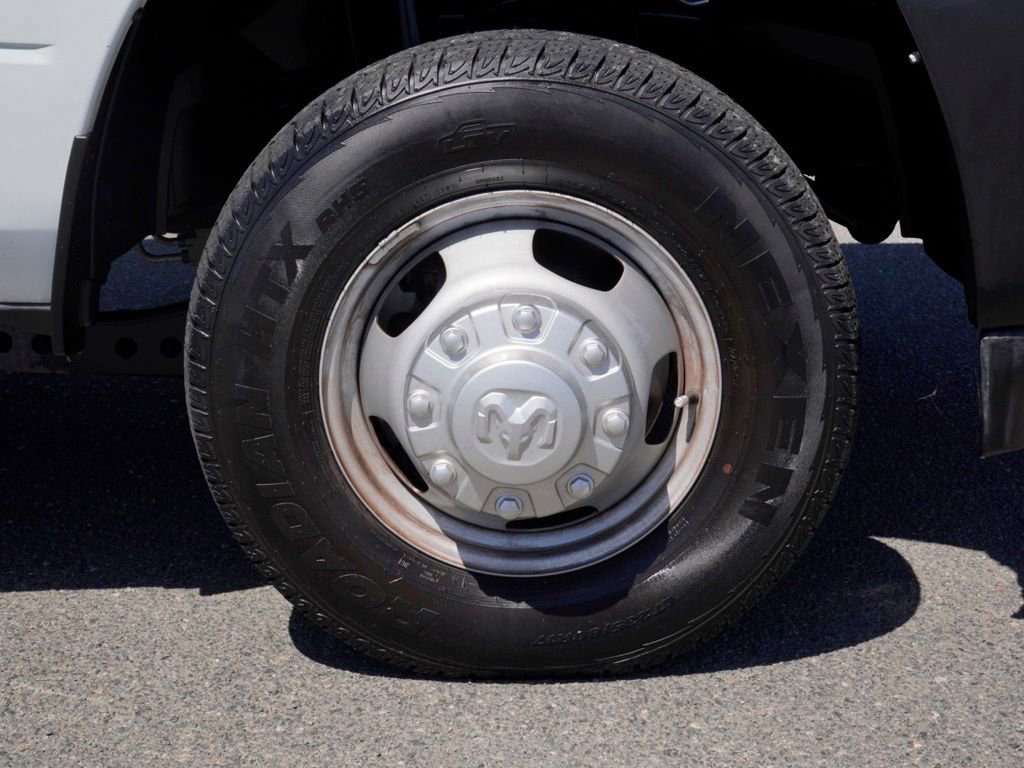 Used 2022 RAM 3500 Tradesman AWD/4WD image 9