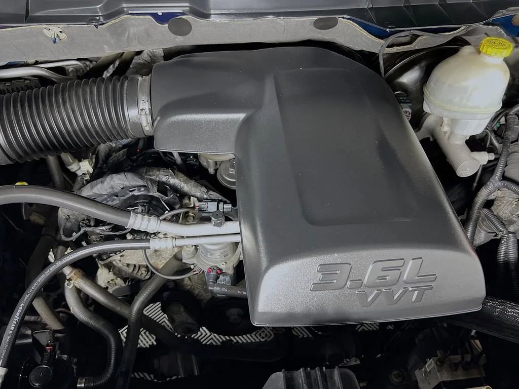 Used 2013 RAM 1500 HFE RWD image 27