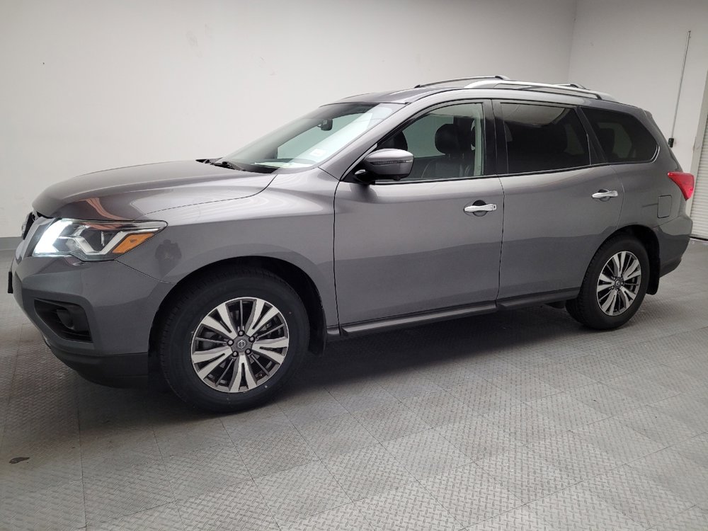Used 2019 Nissan Pathfinder SL w/ Cargo Package image 2
