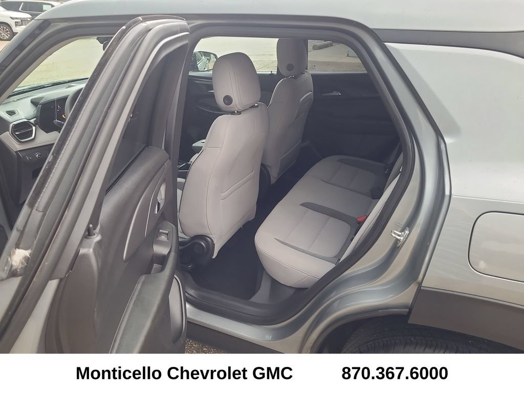 Used 2025 Chevrolet TrailBlazer LS w/ LS Convenience Package FWD image 27