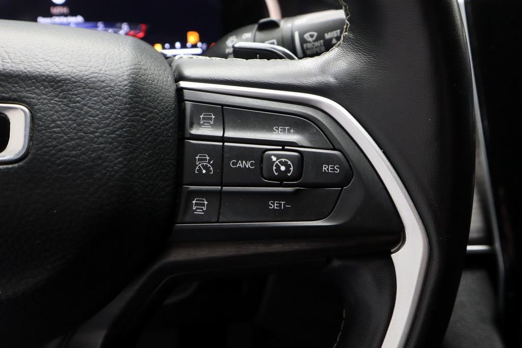 Used 2022 Jeep Grand Cherokee L Limited w/ Trailer Tow Group (B) image 31