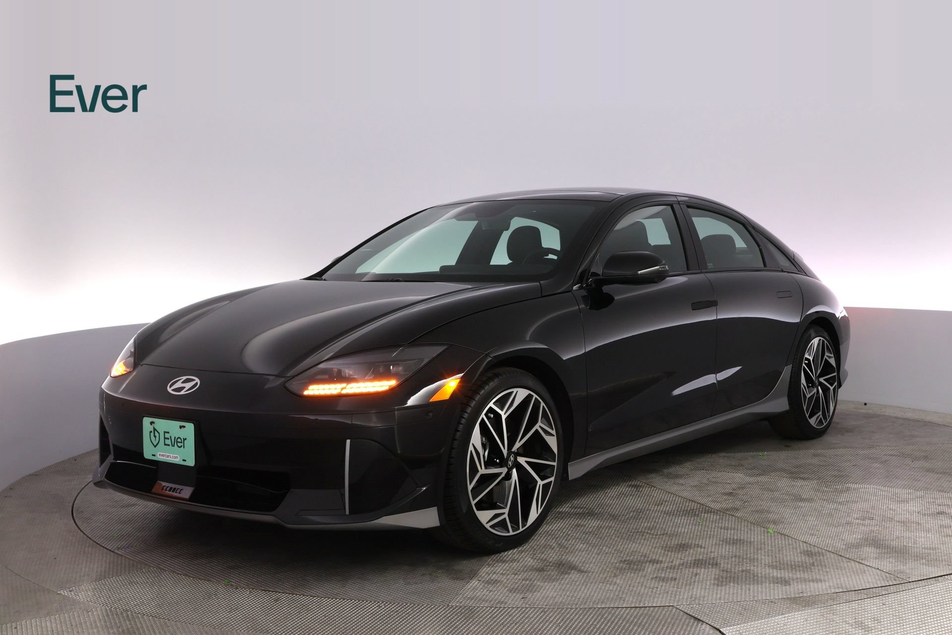 Used 2024 Hyundai Ioniq 6 Limited RWD image 2