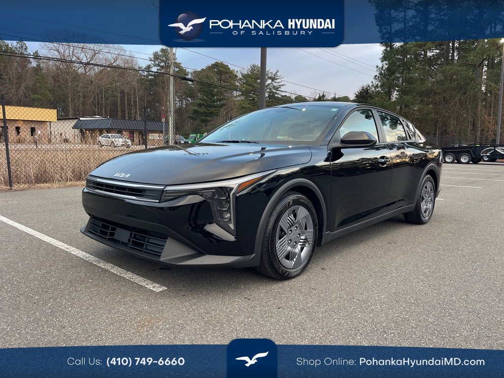 Used 2025 Kia K4 LX image 1