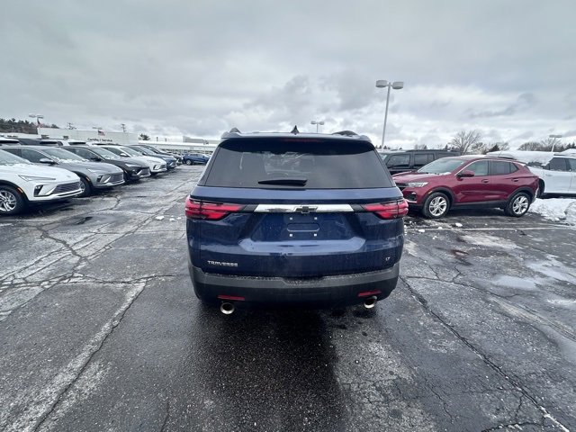 Used 2023 Chevrolet Traverse LT image 4
